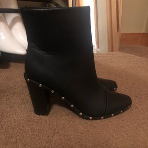 NWOT Booties